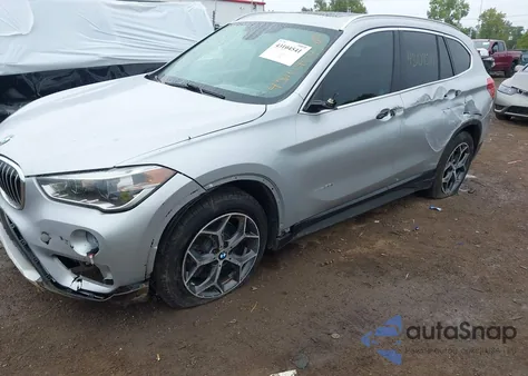 2017 BMW X1 xDrive28I z USA, uszkodzony, nr VIN WBXHT3Z30H4A53557